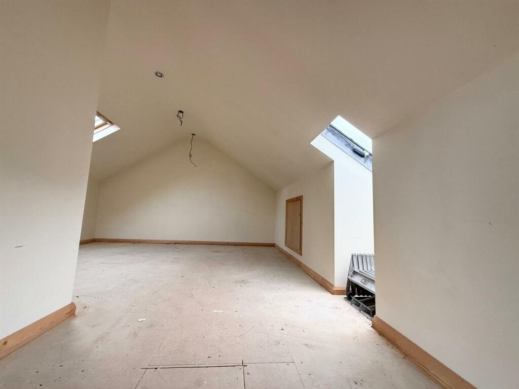 Additional image 3 of Newlands Close, Hutton, Brentwood