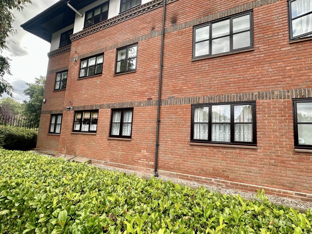 Additional property image - Poplar Drive, Hutton, Brentwood
