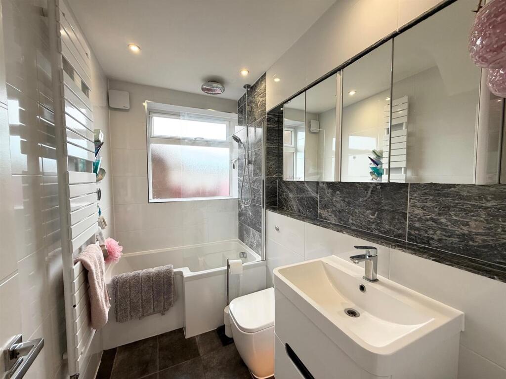Additional property image - Oakland Gardens, Hutton, Brentwood