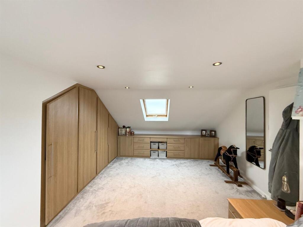 Additional property image - Oakland Gardens, Hutton, Brentwood