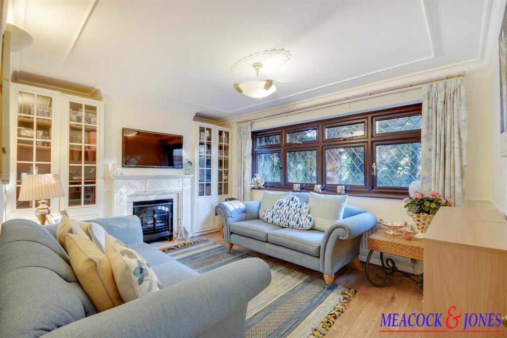 Additional property image - Challacombe Close, Hutton Mount, Brentwood