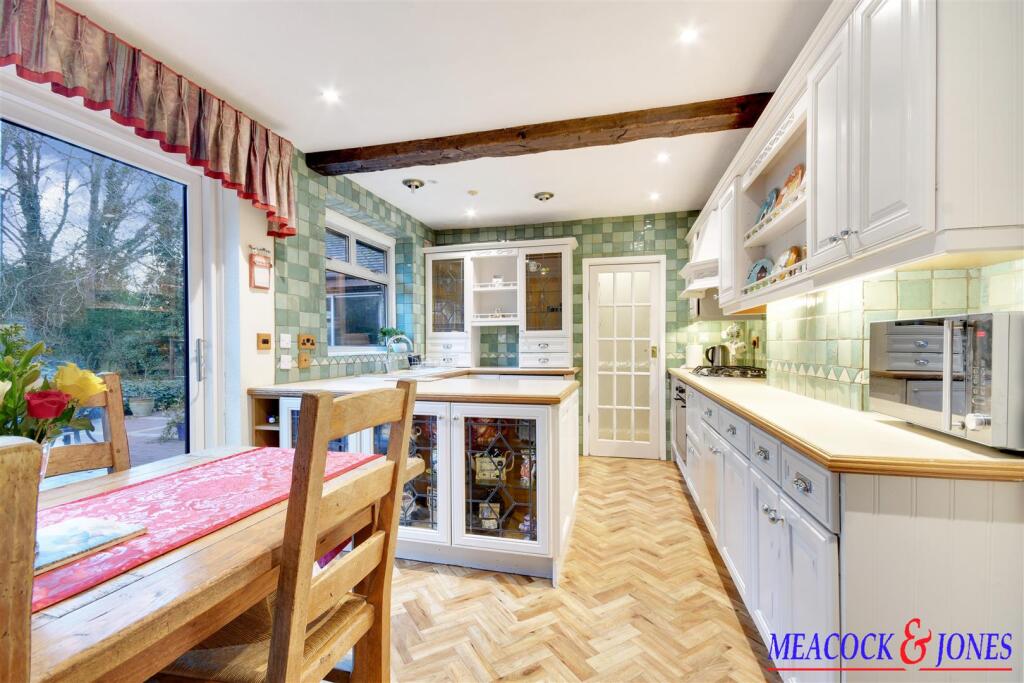 Additional property image - Challacombe Close, Hutton Mount, Brentwood