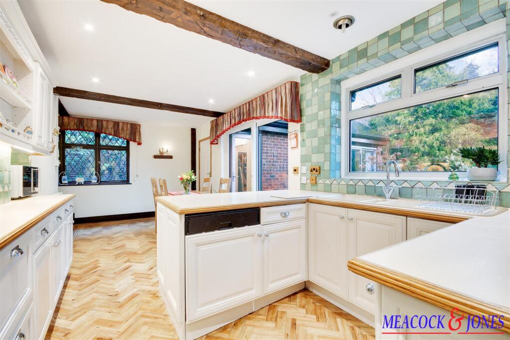 Additional property image - Challacombe Close, Hutton Mount, Brentwood