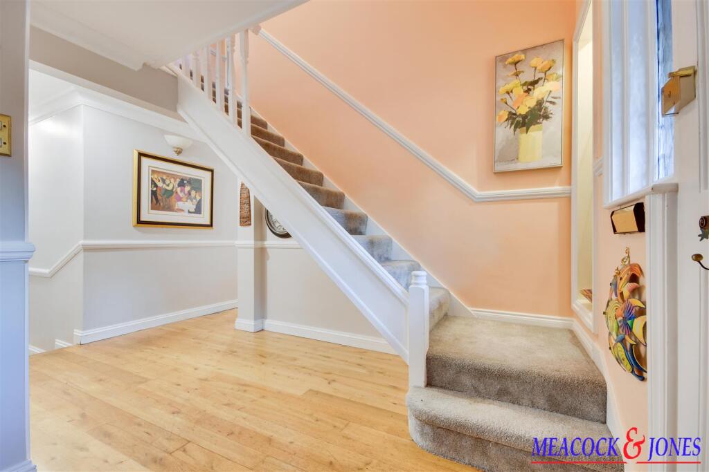 Additional property image - Challacombe Close, Hutton Mount, Brentwood