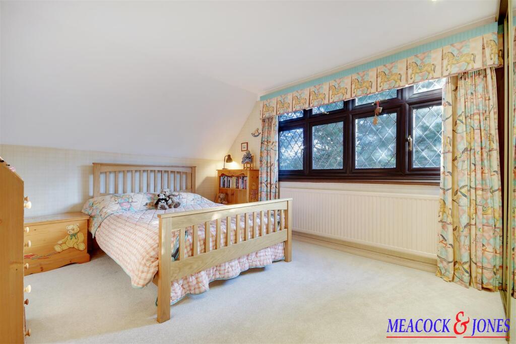 Additional property image - Challacombe Close, Hutton Mount, Brentwood