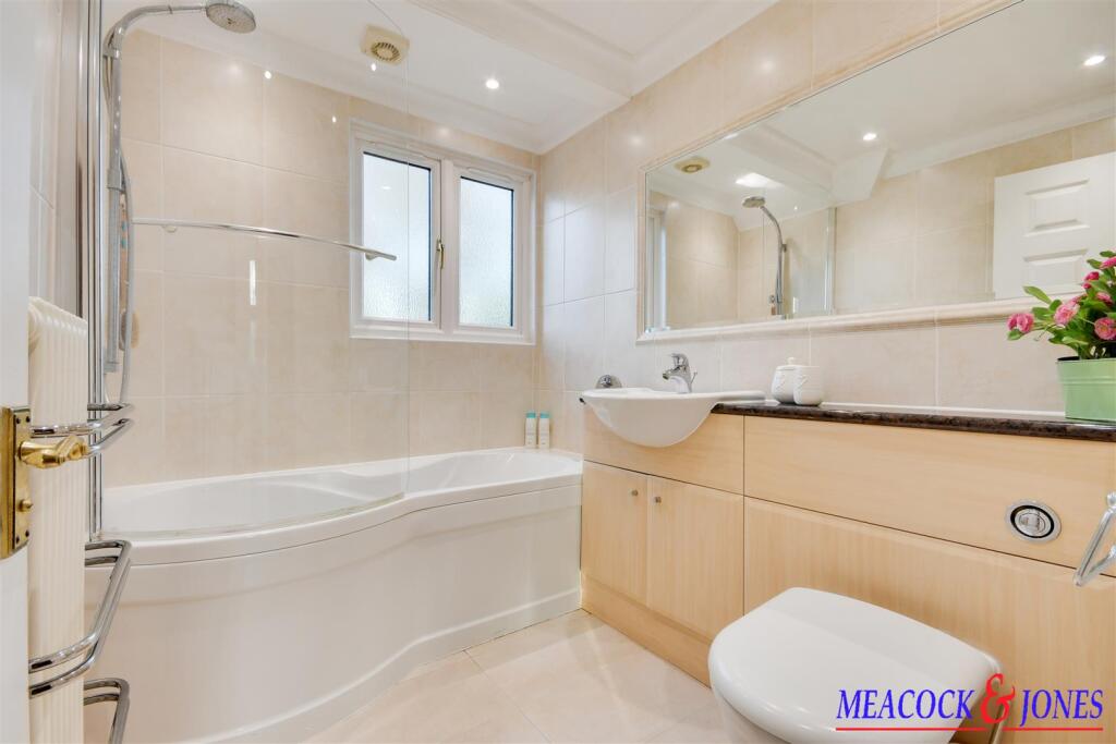 Additional property image - Challacombe Close, Hutton Mount, Brentwood