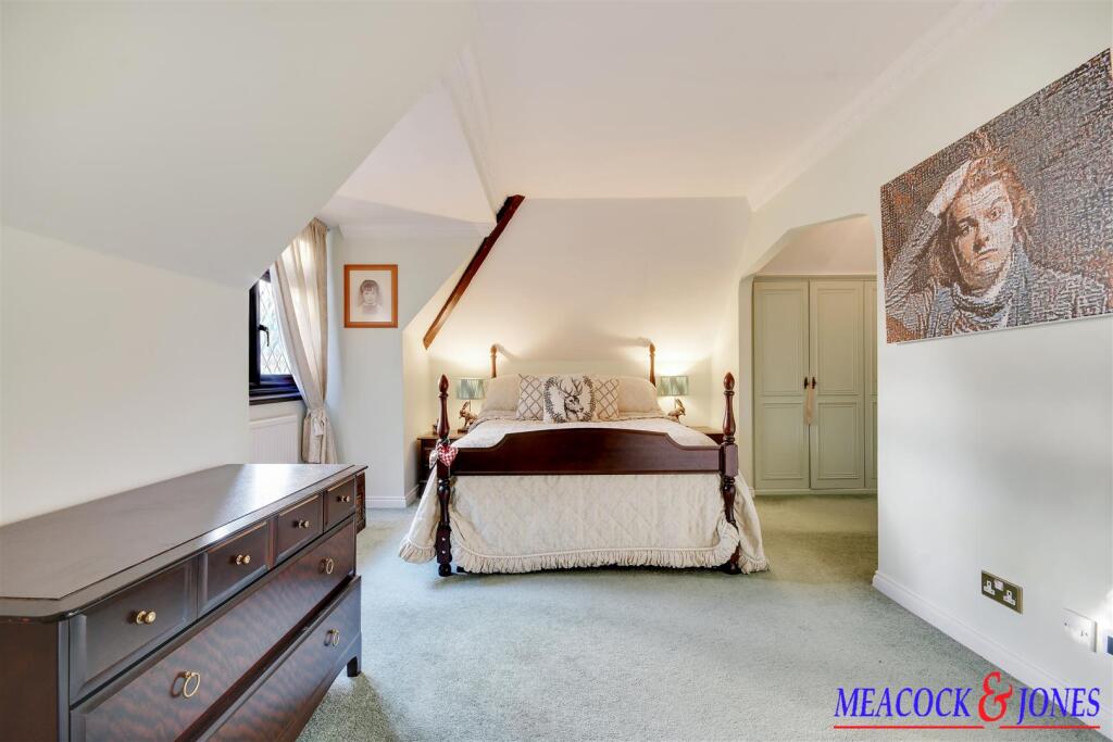 Additional property image - Challacombe Close, Hutton Mount, Brentwood