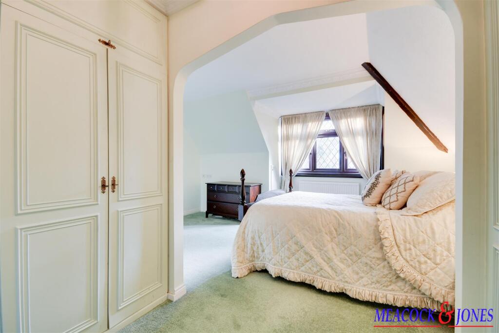 Additional property image - Challacombe Close, Hutton Mount, Brentwood