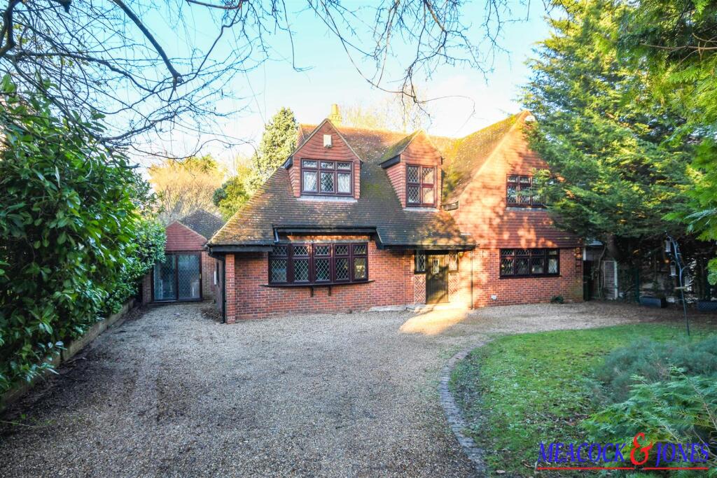 Additional property image - Challacombe Close, Hutton Mount, Brentwood