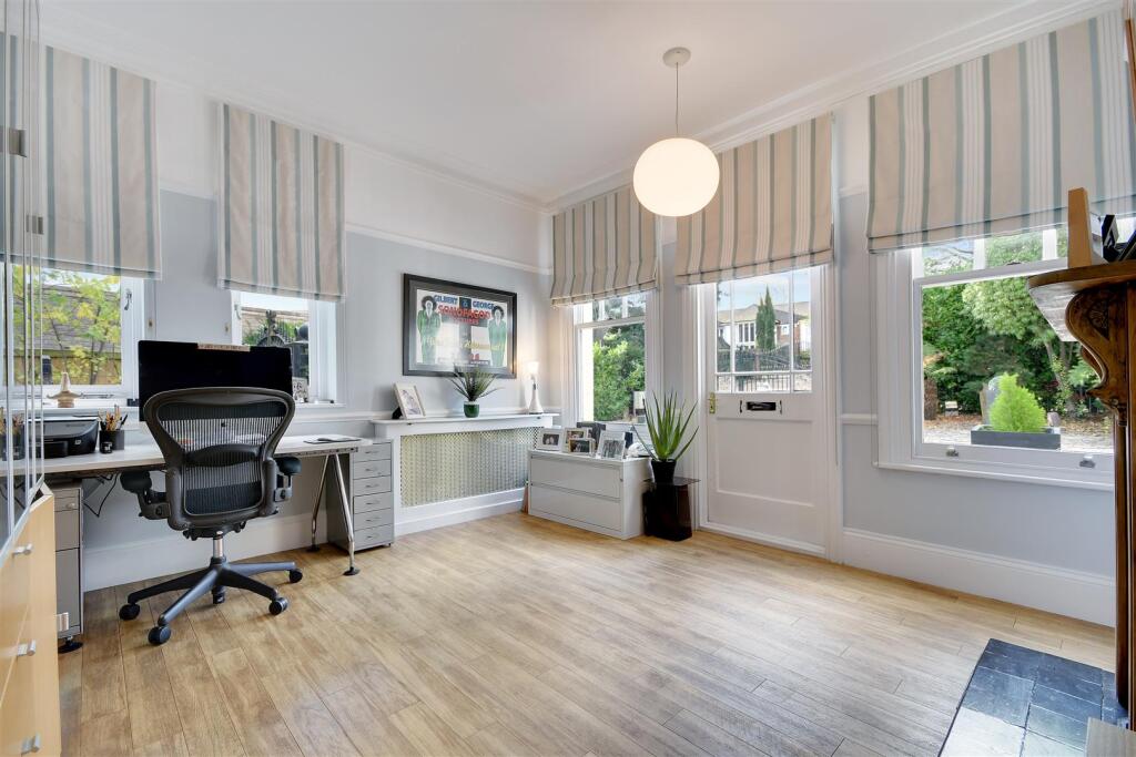 Additional property image - Hillwood Grove, Hutton Mount, Brentwood