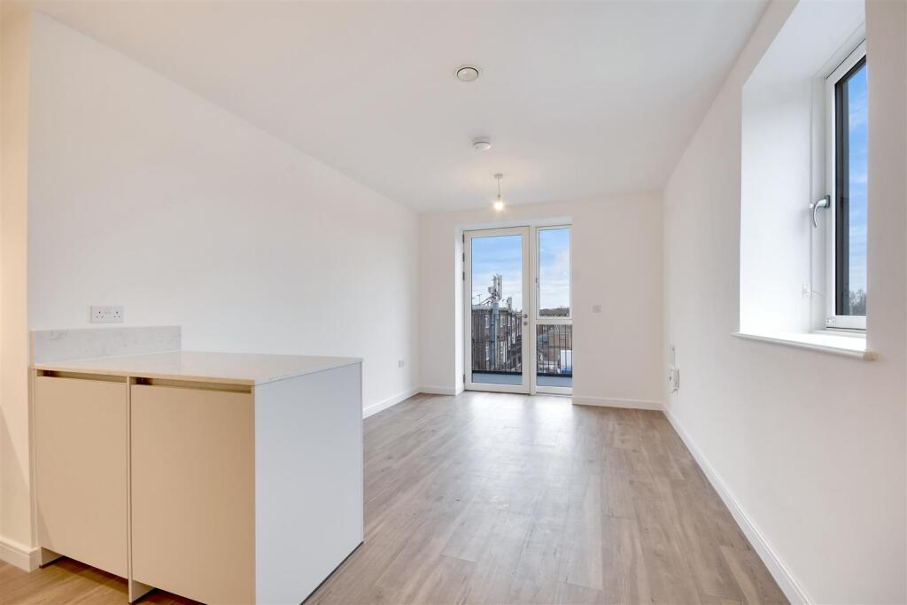 Additional image 3 of Novus, Hutton Road, Shenfield, Brentwood