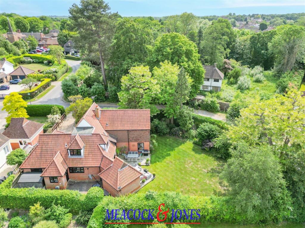 Main image of property: Herington Grove, Hutton Mount, Brentwood