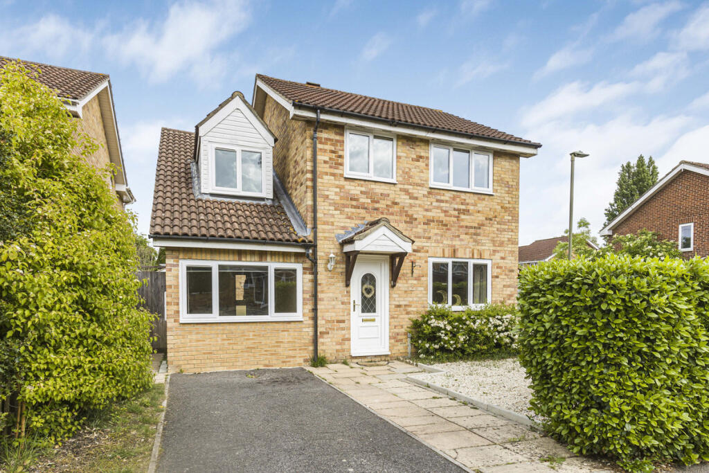 4 bedroom detached house