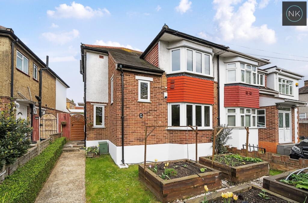 3 bedroom semidetached house for sale in Roding Lane South, Redbridge