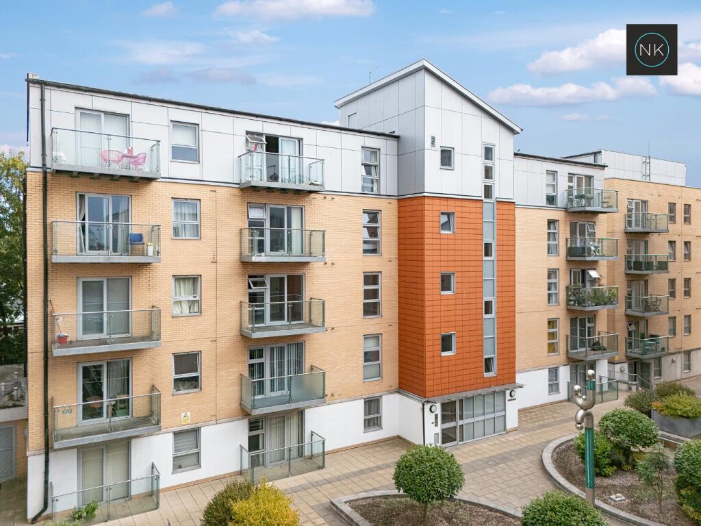 Main image of property: Jubilee Court, Queen Mary Avenue, South Woodford, London, E18 2FN