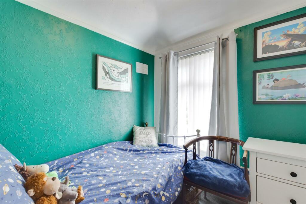 Additional property image - Sunray Avenue, Bromley