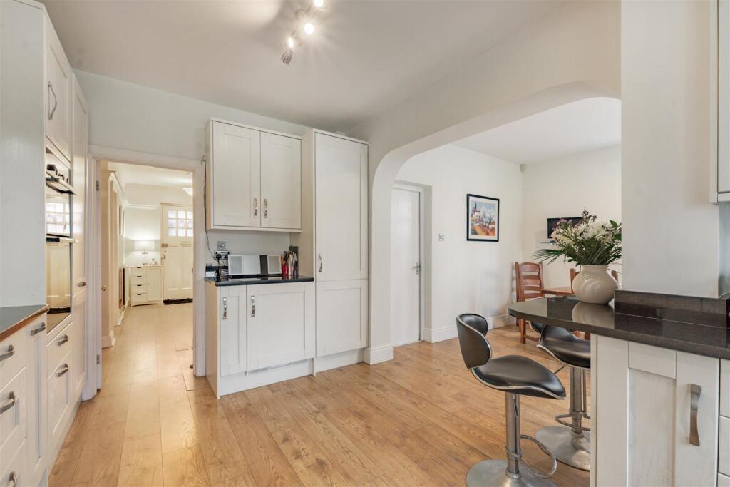 Additional property image - Towncourt Crescent, Petts Wood