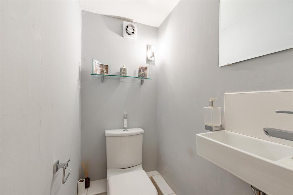 Additional property image - Towncourt Crescent, Petts Wood