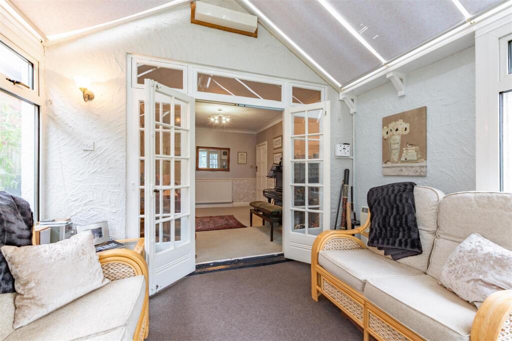 Additional property image - Towncourt Crescent, Petts Wood