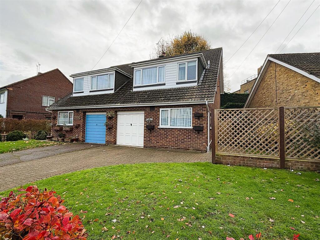 Main image of property: High Street, Farnborough