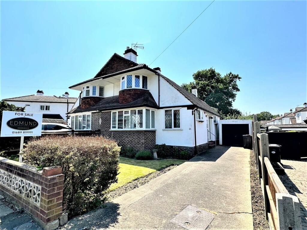 3 bedroom semidetached house for sale in Willett Way, Petts Wood East, BR5