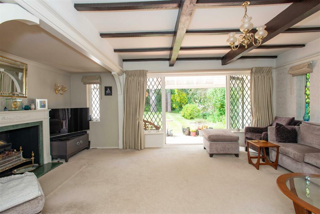 4 bedroom detached house for sale in The Chenies, Petts Wood, BR6