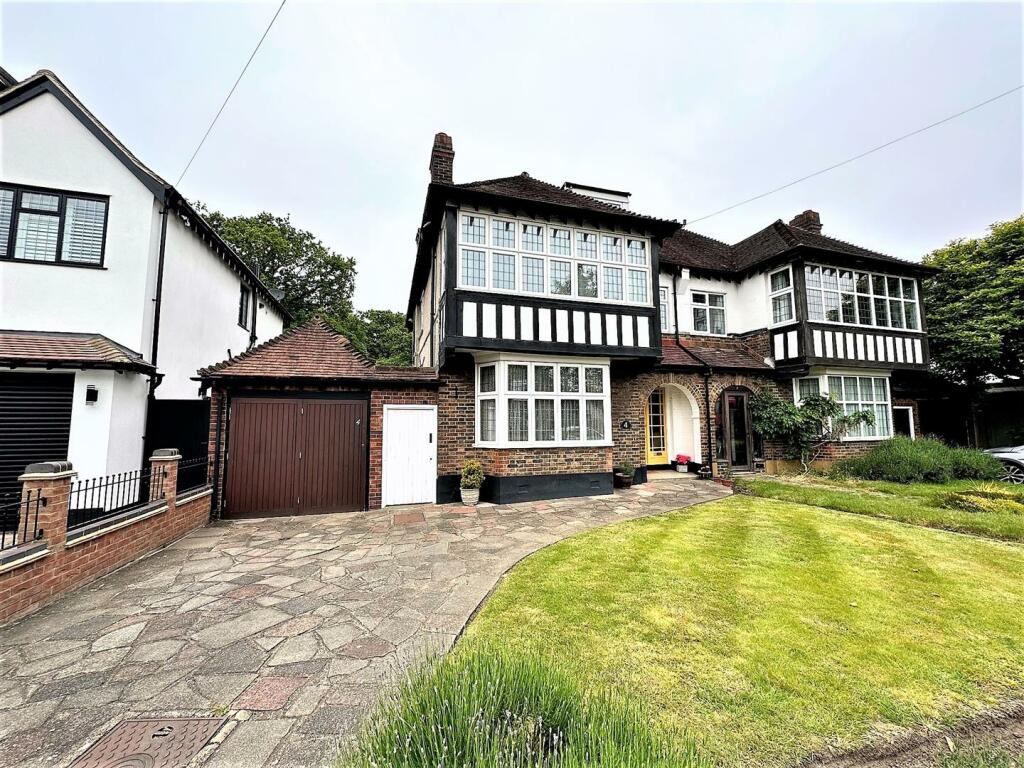 5 bedroom semidetached house for sale in Petts Wood Road, Petts Wood, BR5