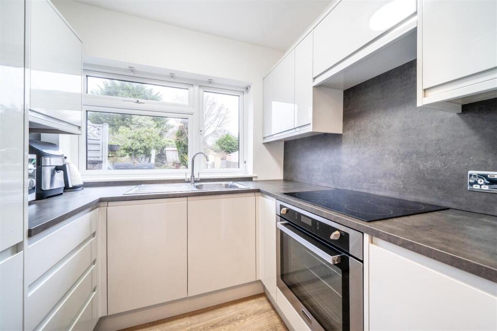 Additional property image - Shepperton Road, Petts Wood