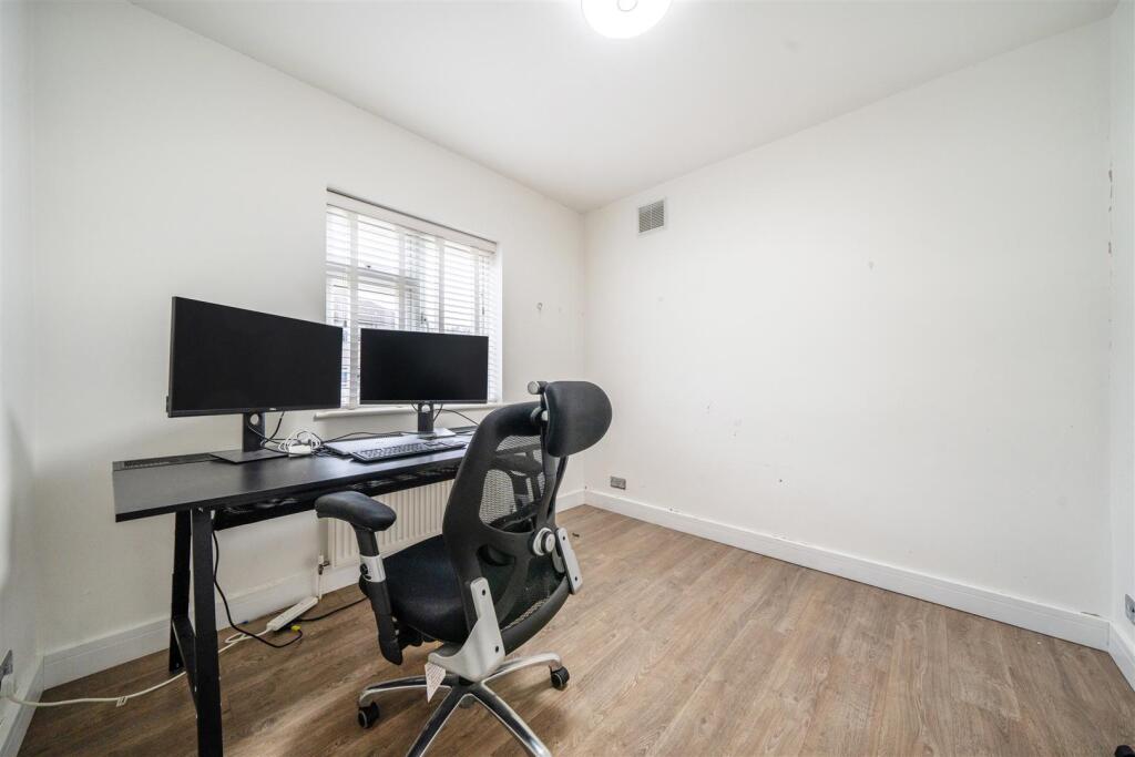 Additional property image - Shepperton Road, Petts Wood
