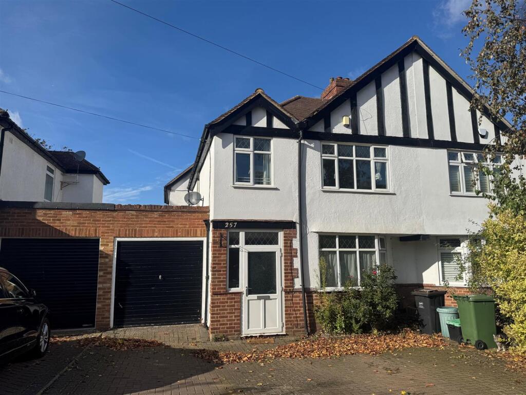 Main image of property: Crescent Drive, Petts Wood