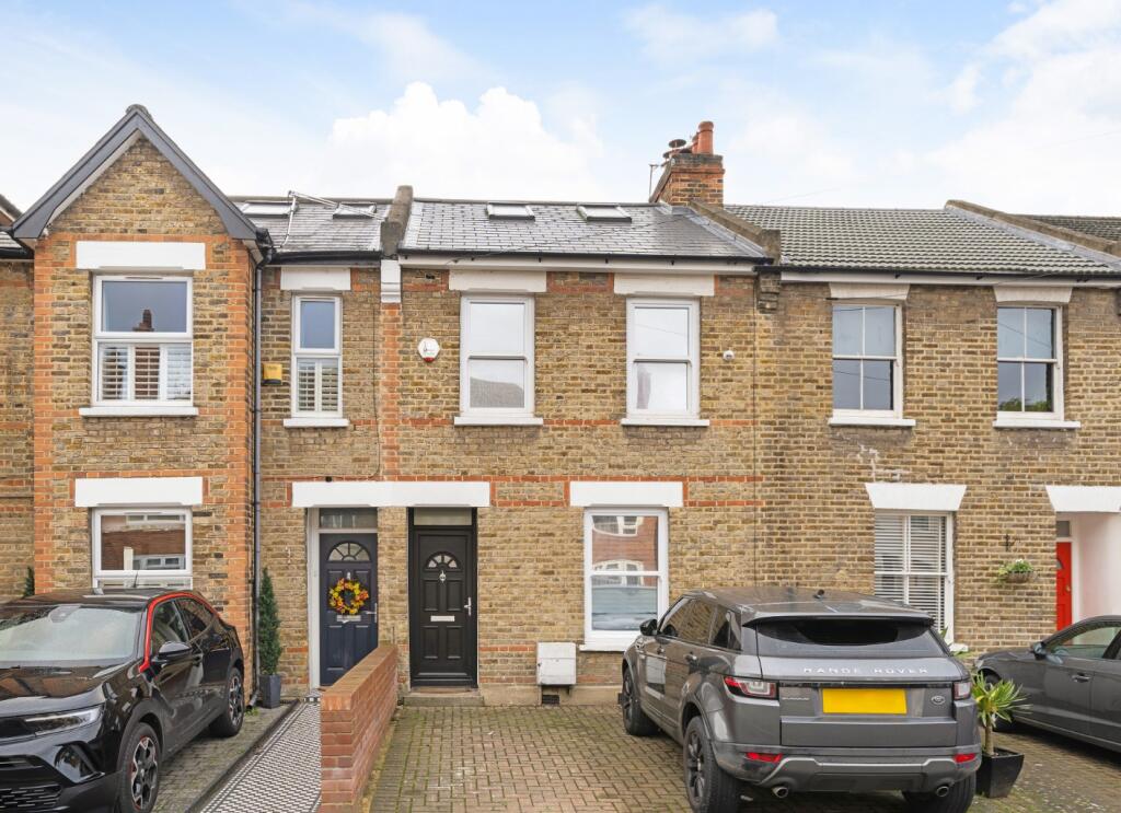3 bedroom terraced house for sale in Martins Road, Bromley, BR2 0EE, BR2