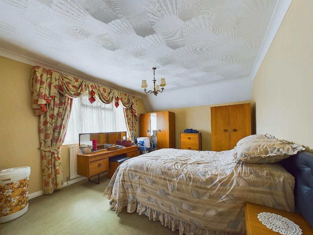 Additional property image - Towncourt Crescent, Petts Wood, Orpington, Kent, BR5