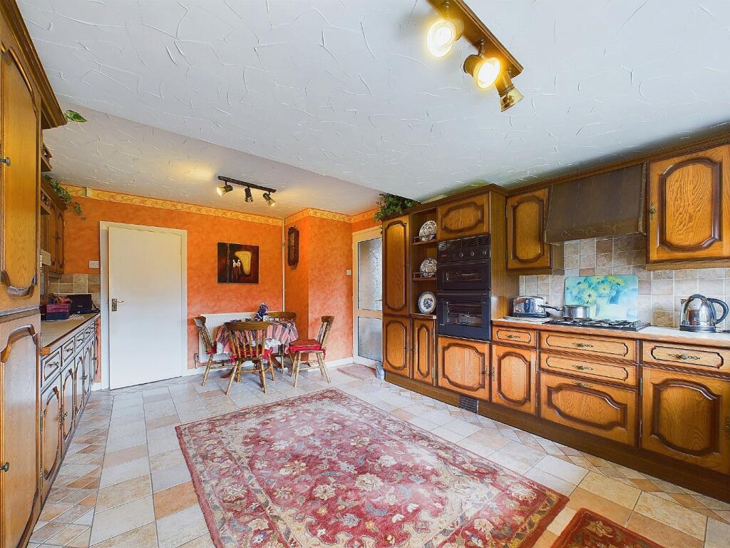 Additional property image - Towncourt Crescent, Petts Wood, Orpington, Kent, BR5