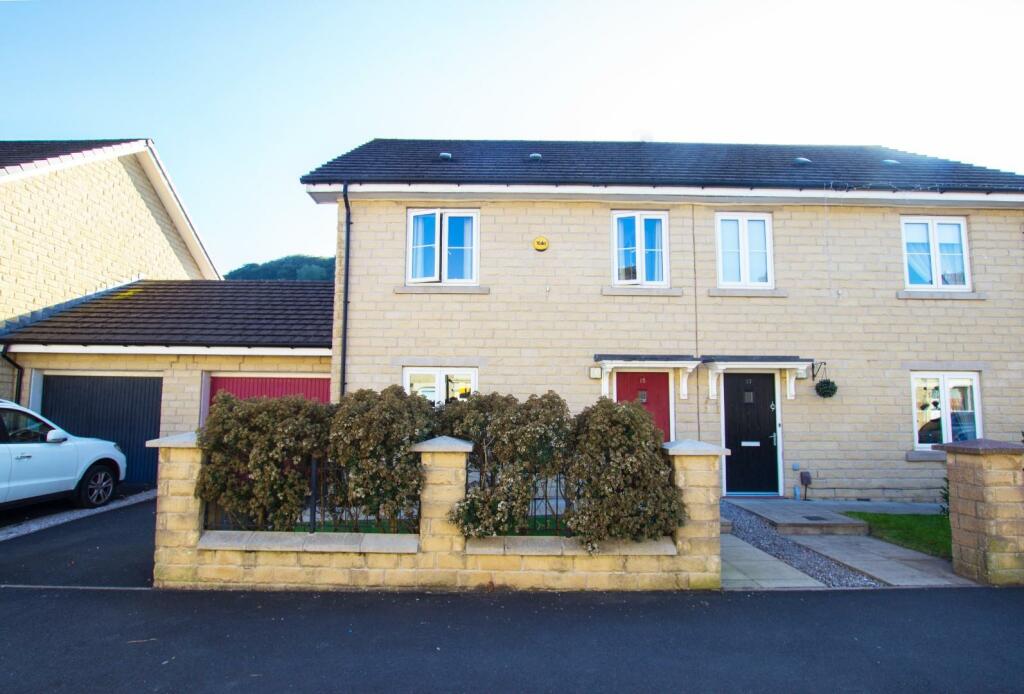 3 bedroom semidetached house for sale in Hindle Street, Darwen, BB3