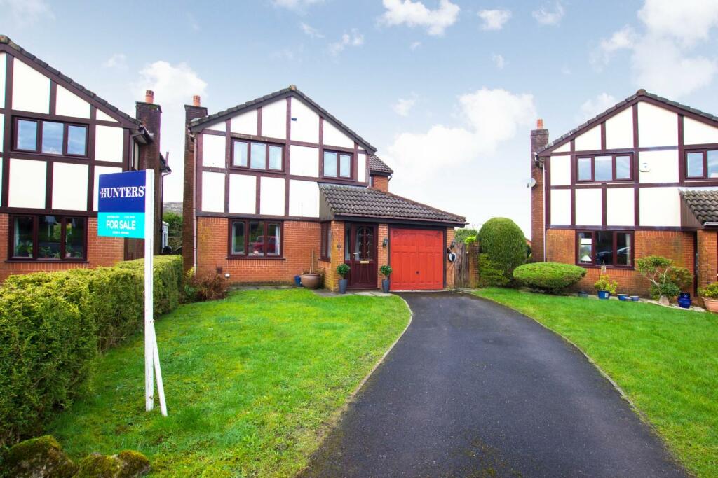 4 bedroom detached house for sale in Jacks Key Drive, Darwen, BB3