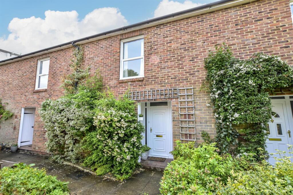 Main image of property: Chapel Street, Berkhamsted