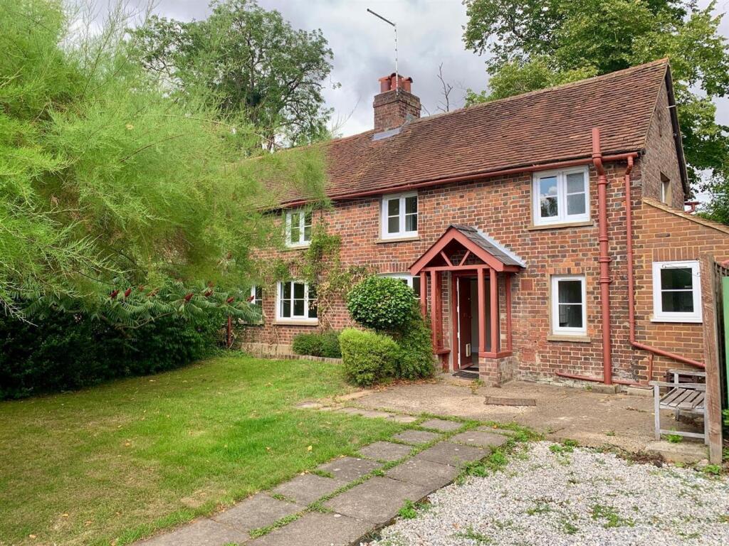 Main image of property: Bridens Camp, Hemel Hempstead