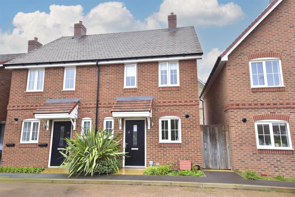 Main image of property: Hedgehog Way, Berkhamsted