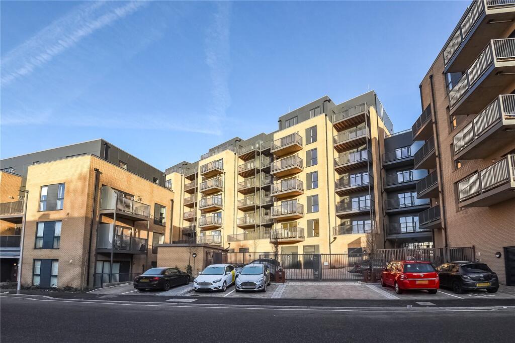 Main image of property: 47 Clarence Avenue, London, IG2