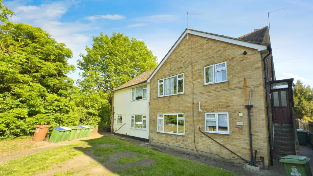 Main image of property: Erith Road Belvedere DA17