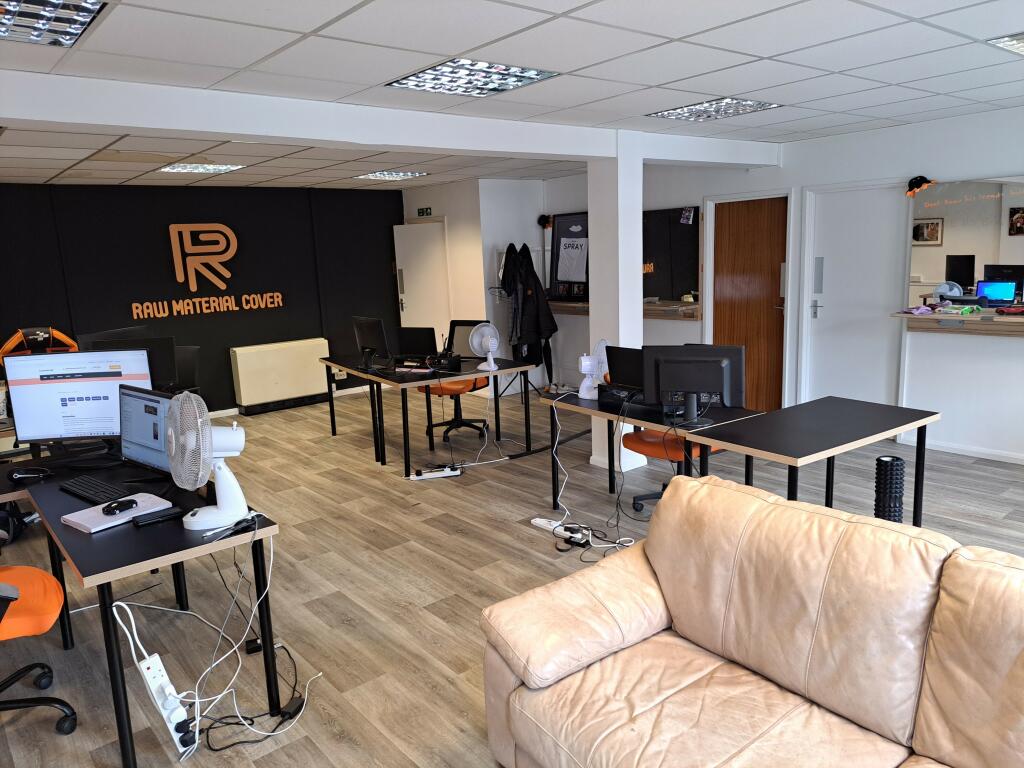 Commercial property for rent in Kingston Court Shopping Arcade, Walsall