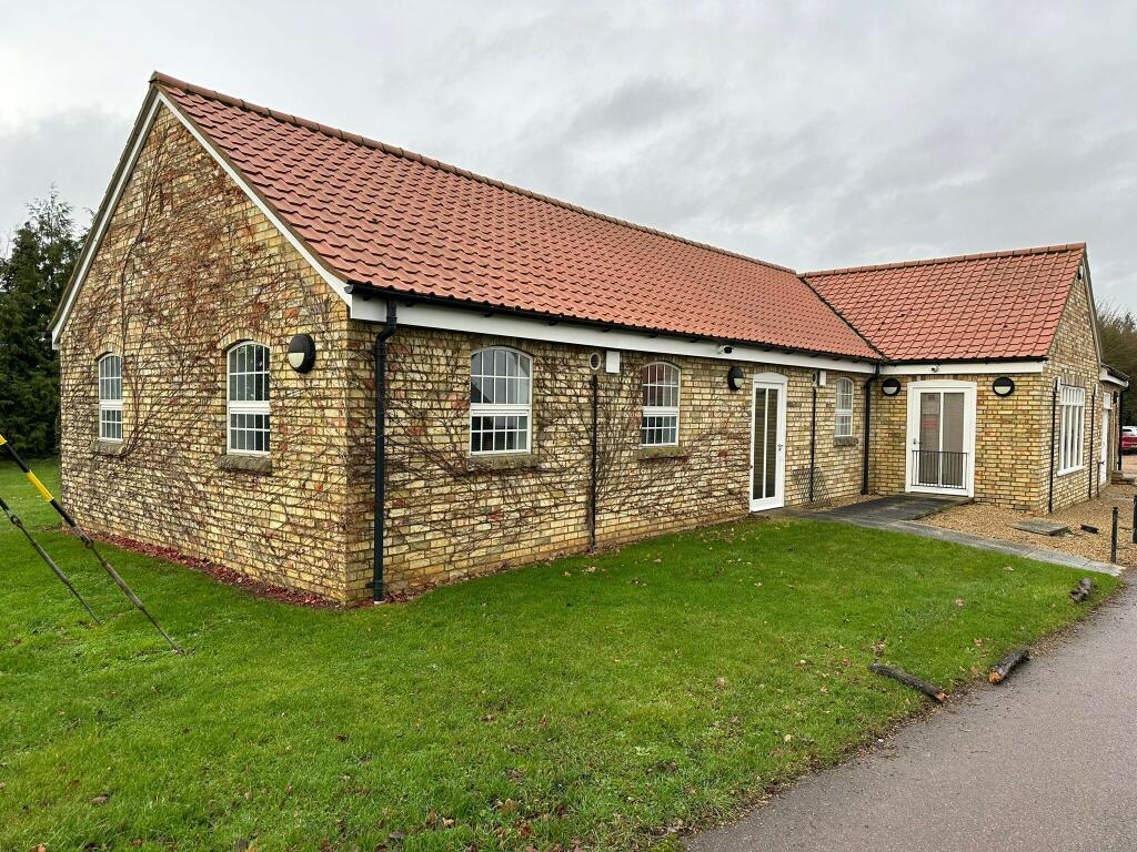 Office for rent in Stotfold Road, Arlesey, SG15