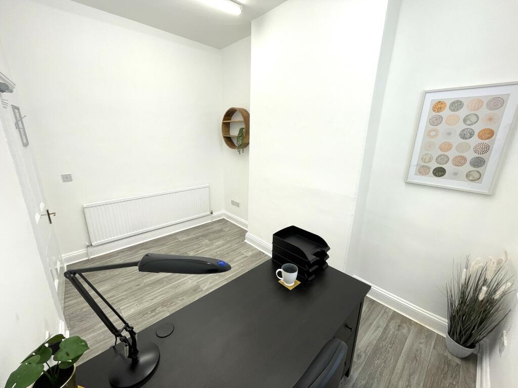 Commercial property for rent in Wolverhampton Road, Cannock, WS11