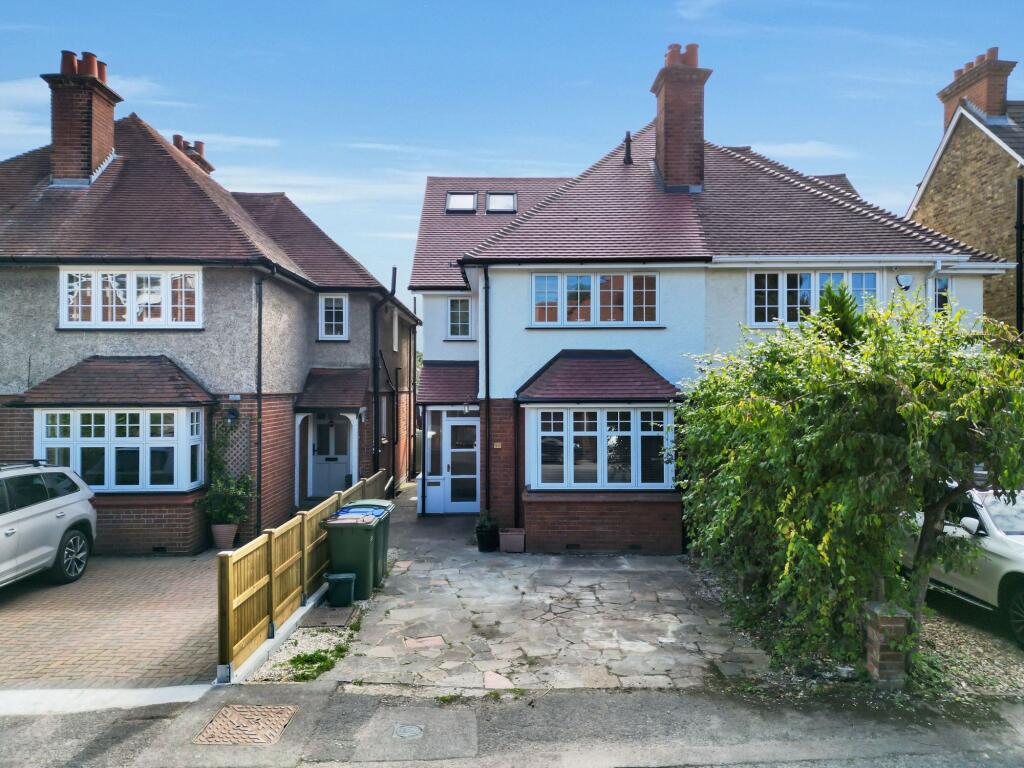 Main image of property: Vale Road, Claygate, KT10