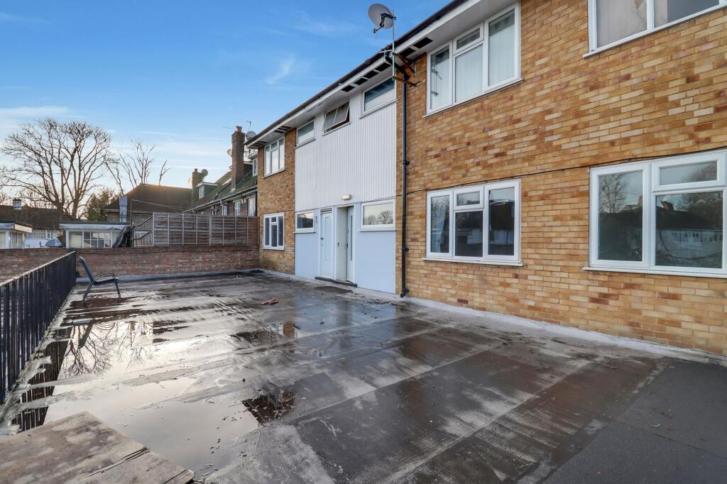 Main image of property: Kingston Road, Epsom, KT19