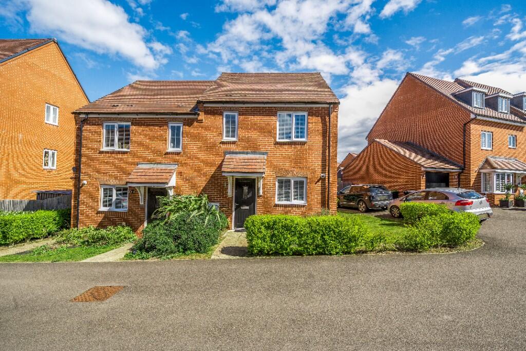 Main image of property: Watercress Rise, Bedford, Bedfordshire, MK40