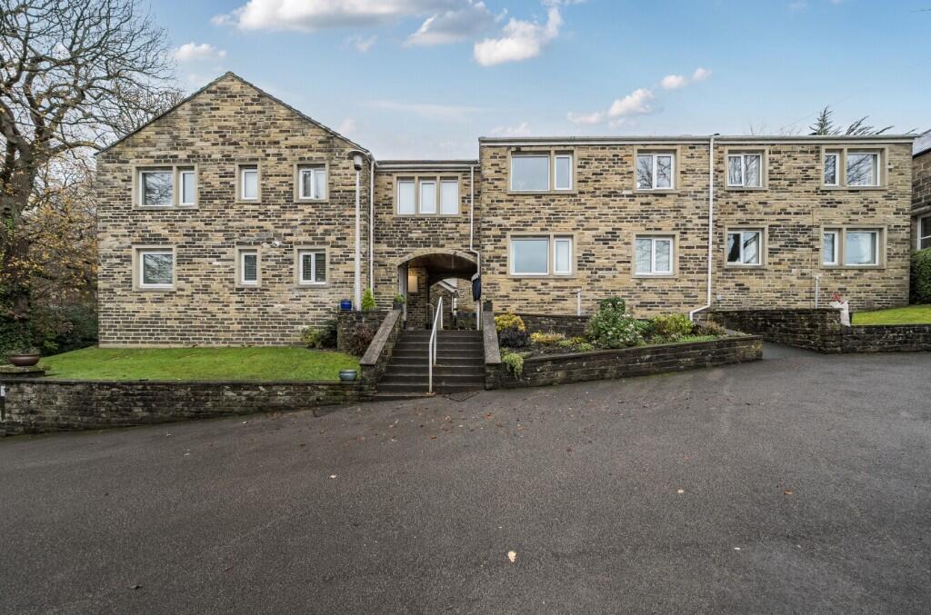 Main image of property: Linnburn Mews, Ilkley, West Yorkshire, LS29