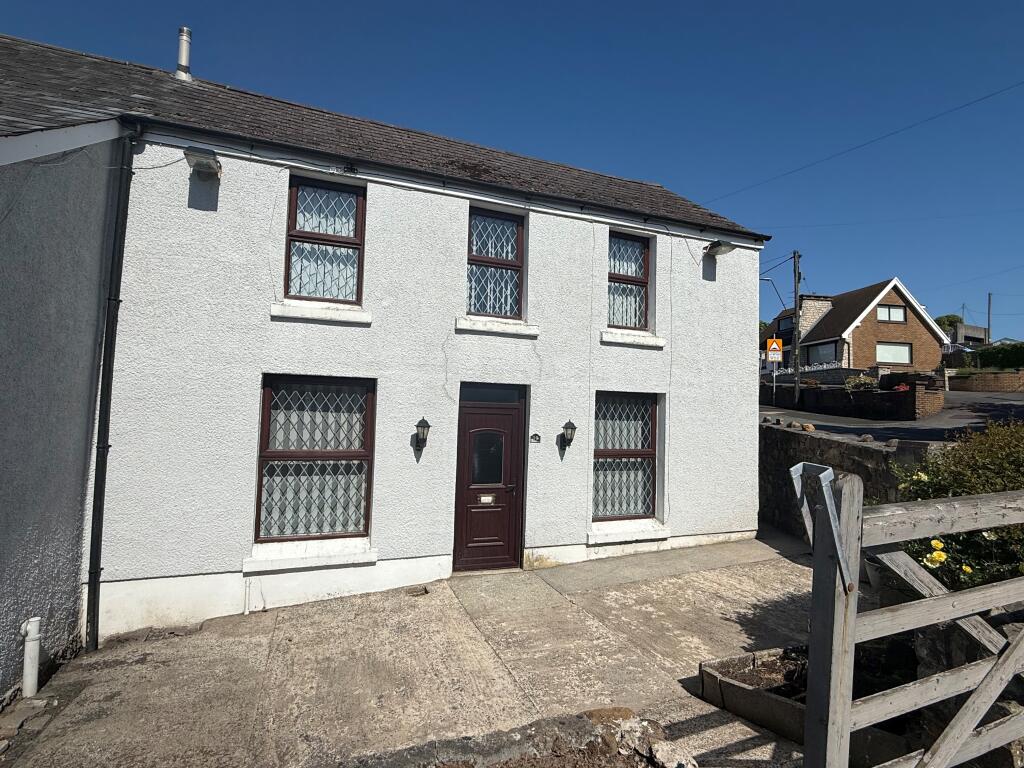 Main image of property: Heol Llanelli, Pontyates, Llanelli, Carmarthenshire