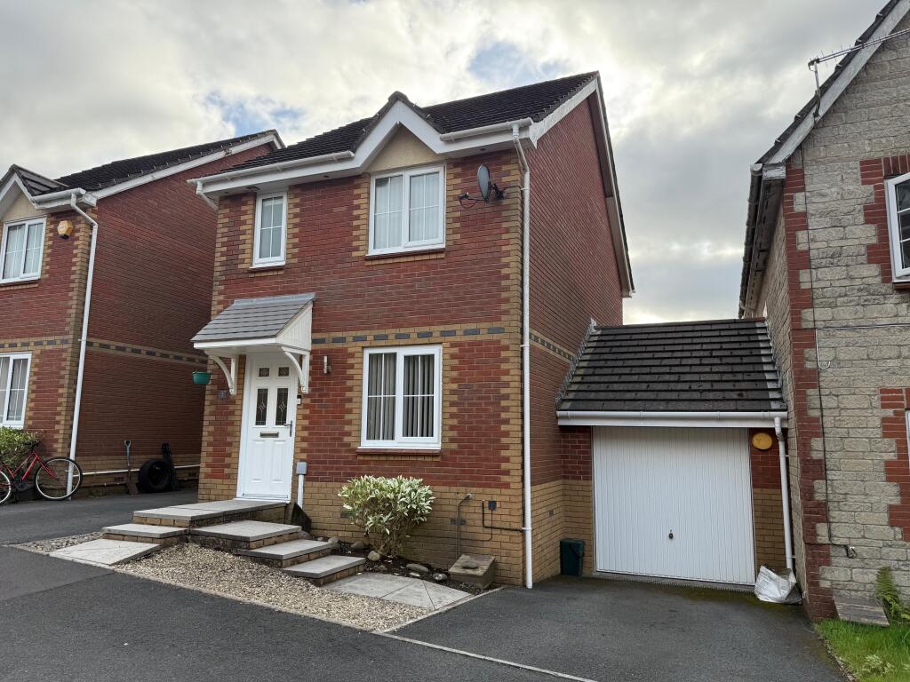 Main image of property: Ffordd Ger Y Llyn, Tircoed Fforest Village, Swansea