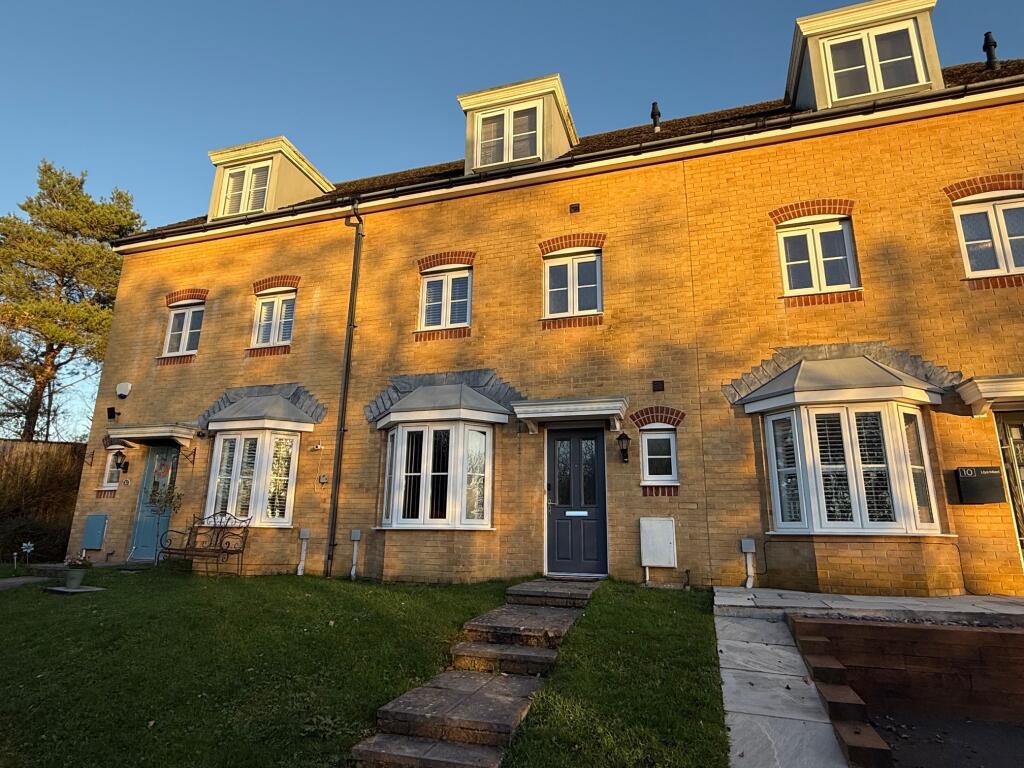 Main image of property: Llys Mieri, Parc Pendderi, Penllergaer, Swansea